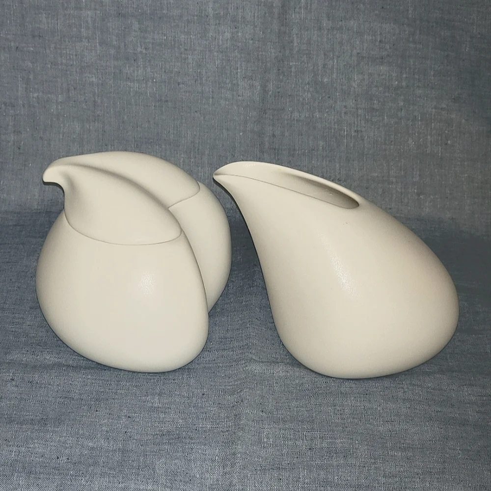 Biomorphic 4 Piece White Porcelain Sugar Creamer Set by Peter Saenger - Picture 6 of 6